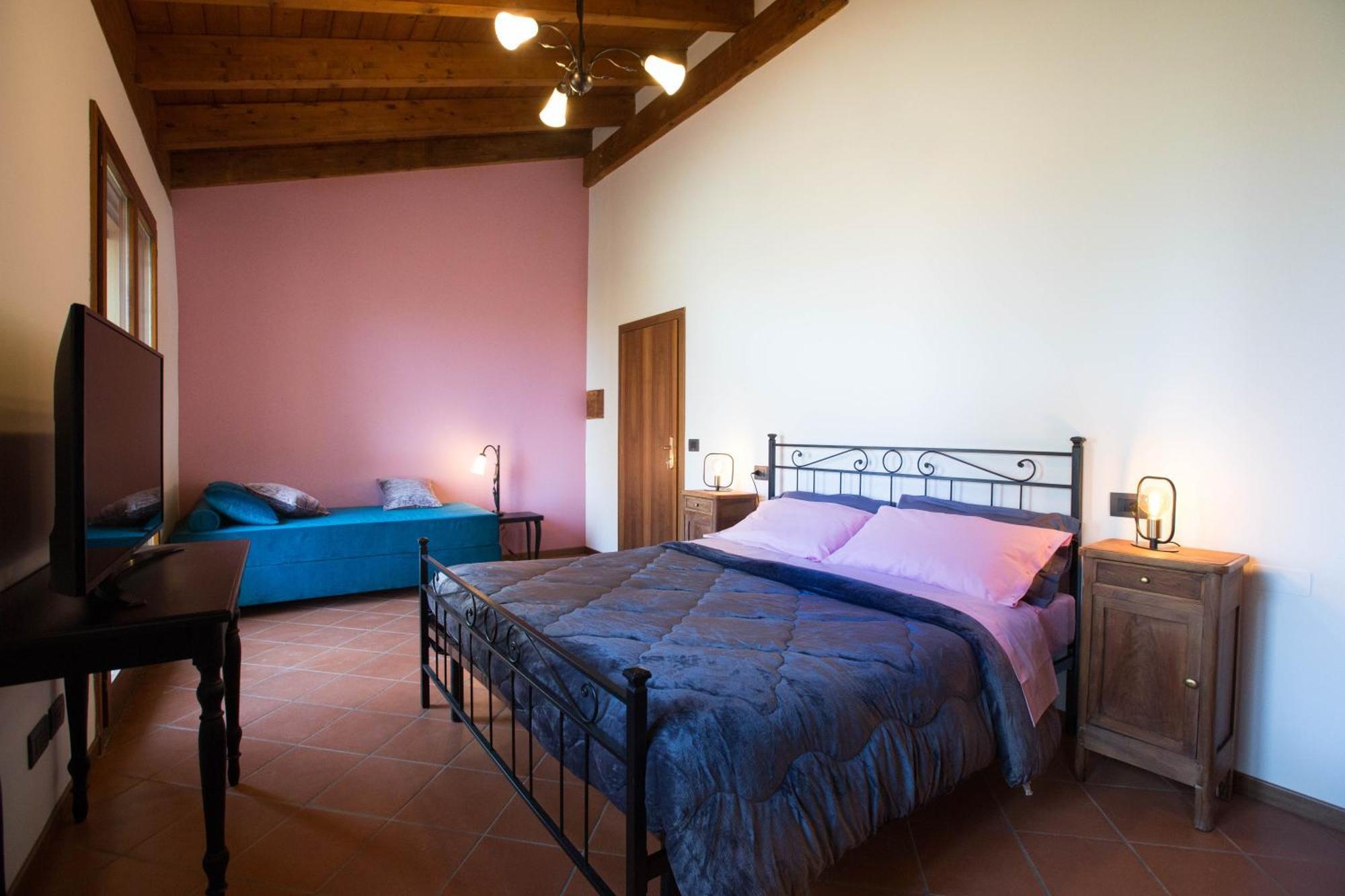 Room&Breakfast La Gramadora كاستيل سان بييترو تي المظهر الخارجي الصورة